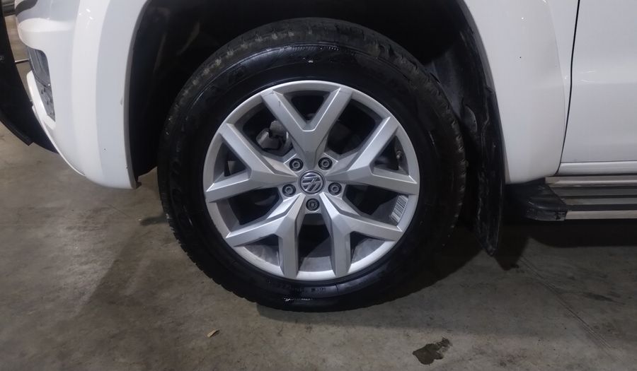 Volkswagen Amarok 2.0 HIGHLINE AUTO 4WD Pickup 2020