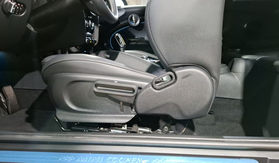 Mini Cooper BEV 33KWH COOPER SE CLASSIC AUTO Hatchback 2024
