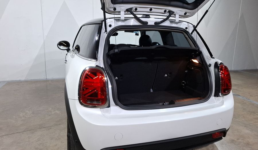 Mini Cooper BEV 33KWH COOPER SE CLASSIC AUTO Hatchback 2024