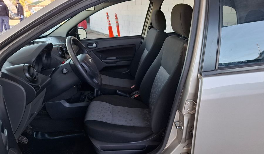 Ford Fiesta 1.6 AMBIENTE PLUS Hatchback 2011