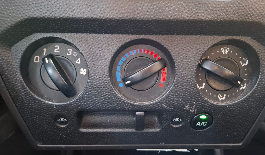 Ford Fiesta 1.6 AMBIENTE PLUS Hatchback 2011