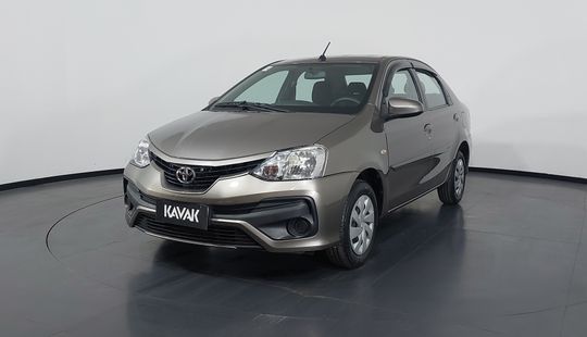 Toyota • Etios