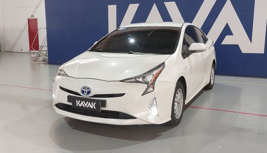 Toyota • Prius