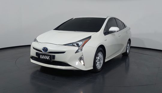 Toyota • Prius