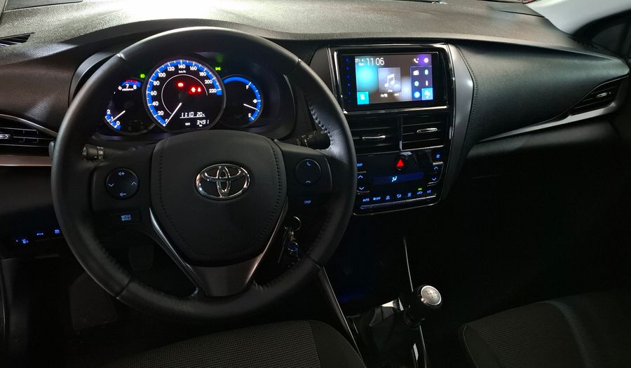 Toyota Yaris 1.5 XLS Sedan 2024