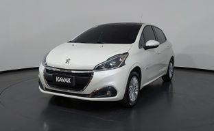 Peugeot • 208