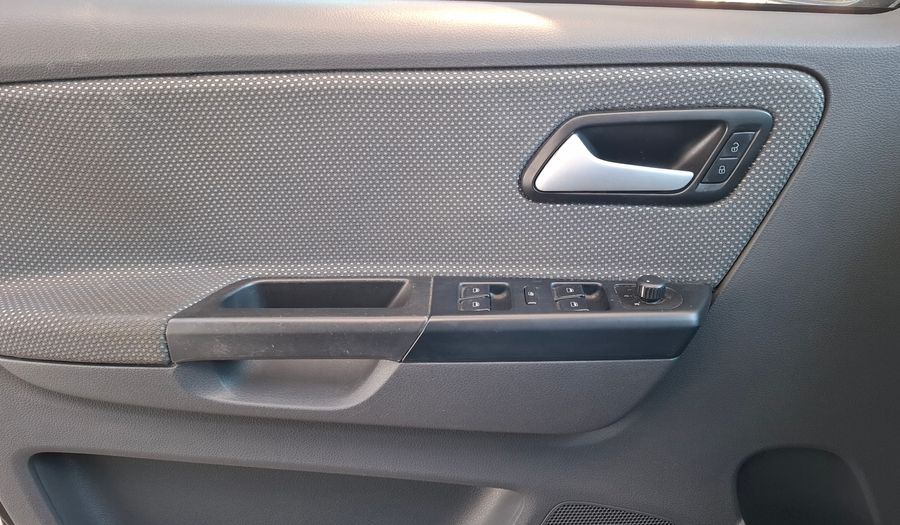 Volkswagen Fox 1.6 HIGHLINE Hatchback 2011