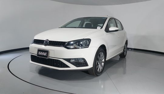 Volkswagen • Polo
