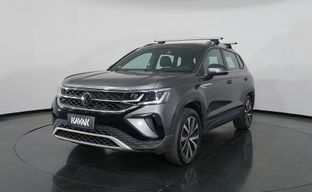 Volkswagen • Taos