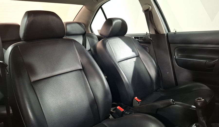 Volkswagen Jetta Clasico 2.0 GL MT Sedan 2011