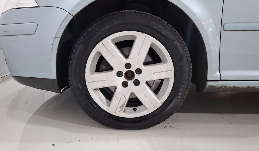 Volkswagen Jetta Clasico 2.0 GL MT Sedan 2011