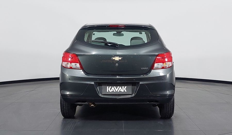 Chevrolet Onix MPFI LS Hatchback 2016