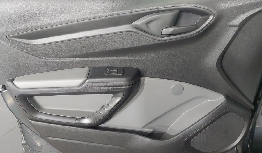 Chevrolet Onix MPFI LS Hatchback 2016