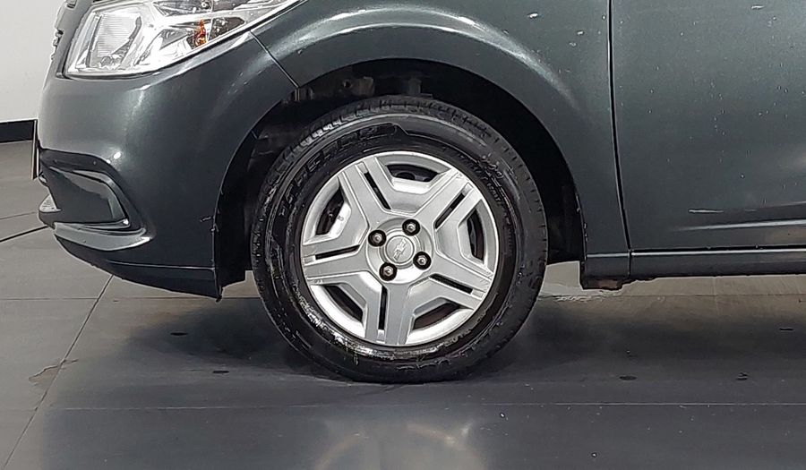 Chevrolet Onix MPFI LS Hatchback 2016
