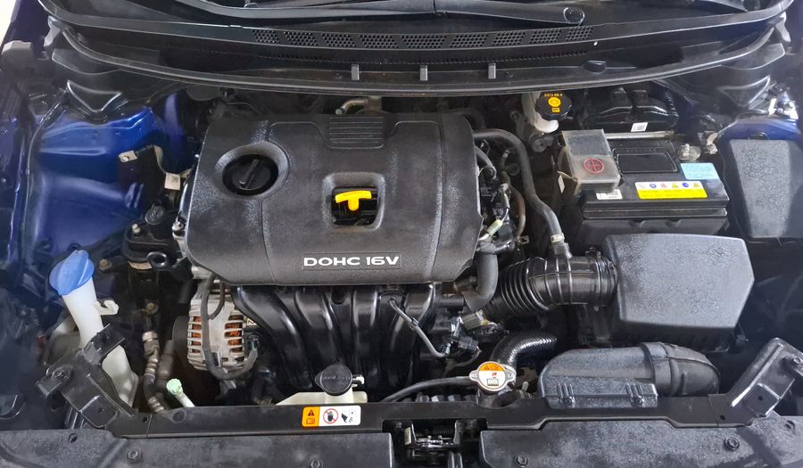 Kia Forte 2.0 L MT Sedan 2017