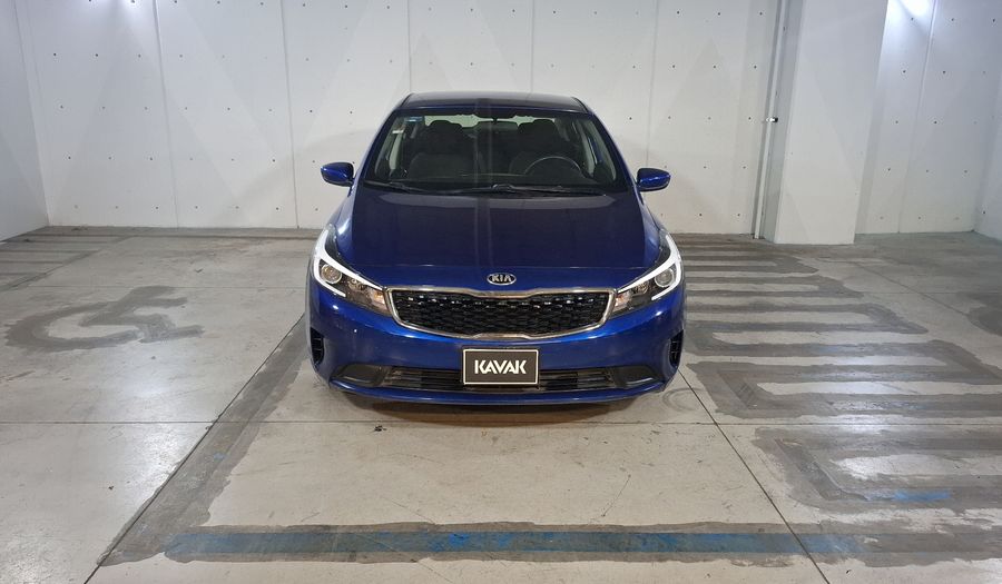 Kia Forte 2.0 L MT Sedan 2017