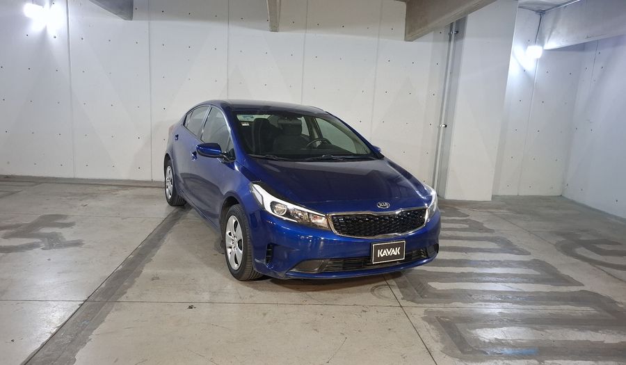 Kia Forte 2.0 L MT Sedan 2017