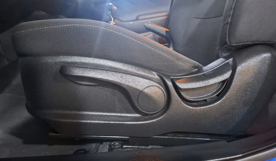 Kia Forte 2.0 L MT Sedan 2017