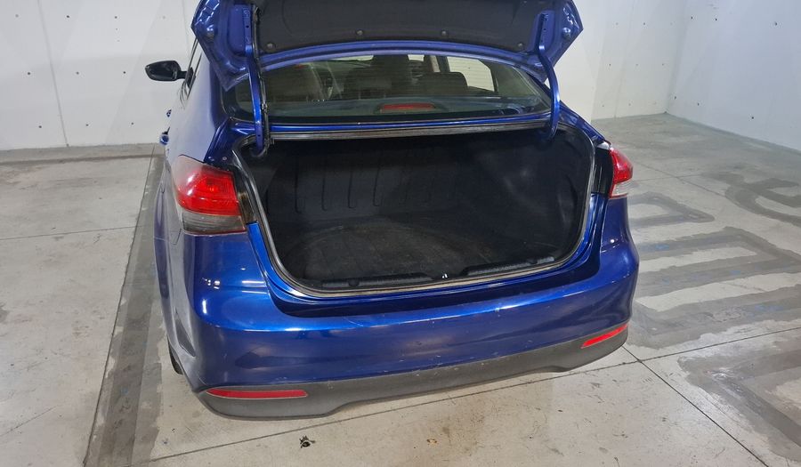 Kia Forte 2.0 L MT Sedan 2017