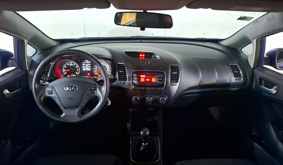 Kia Forte 2.0 L MT Sedan 2017