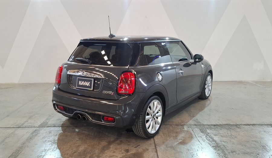 Mini Cooper S 2.0 COOPER CHILI AUTO Hatchback 2018