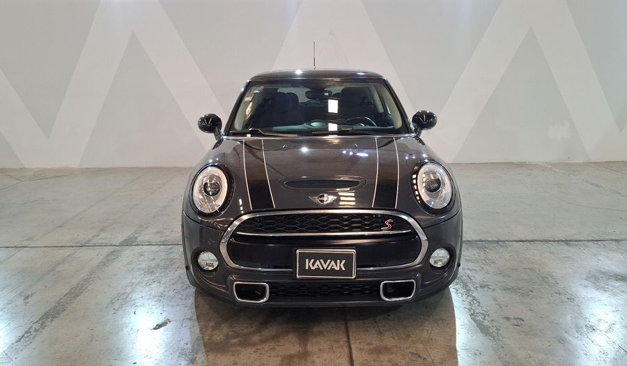 Mini Cooper S 2.0 COOPER CHILI AUTO Hatchback 2018