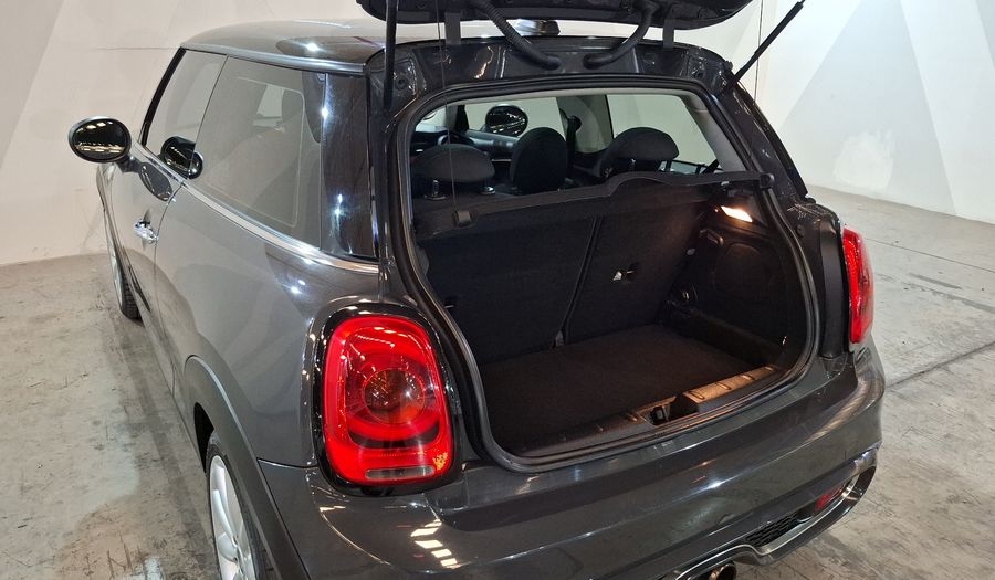 Mini Cooper S 2.0 COOPER CHILI AUTO Hatchback 2018