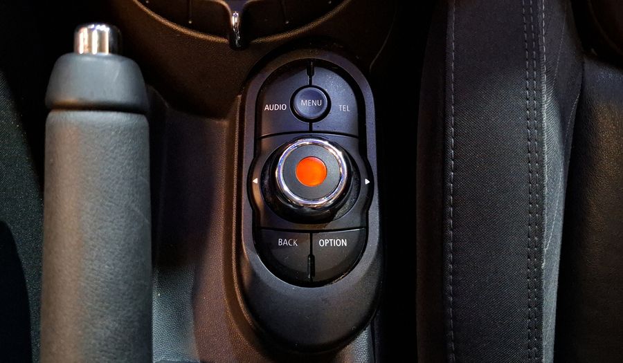 Mini Cooper S 2.0 COOPER CHILI AUTO Hatchback 2018