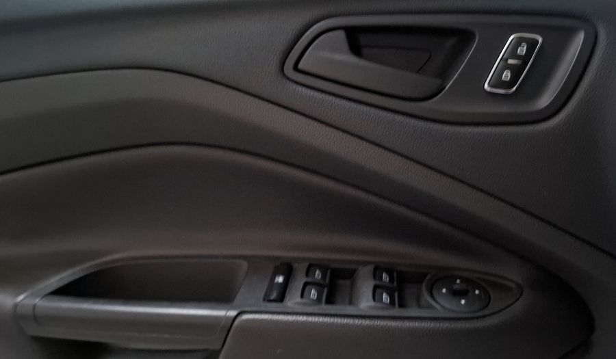 Ford Escape 2.5 S PLUS I4 AT Suv 2013