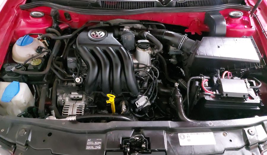 Volkswagen Jetta Clasico 2.0 CL MT Sedan 2013