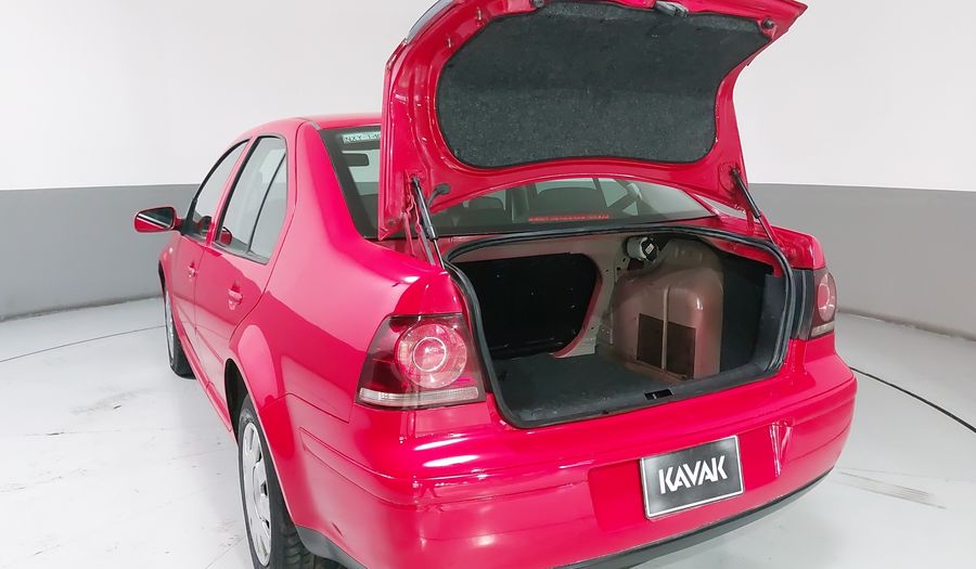 Volkswagen Jetta Clasico 2.0 CL MT Sedan 2013