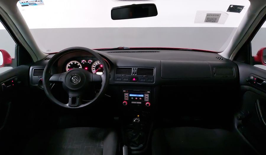 Volkswagen Jetta Clasico 2.0 CL MT Sedan 2013