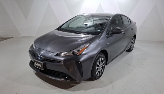 Toyota • Prius