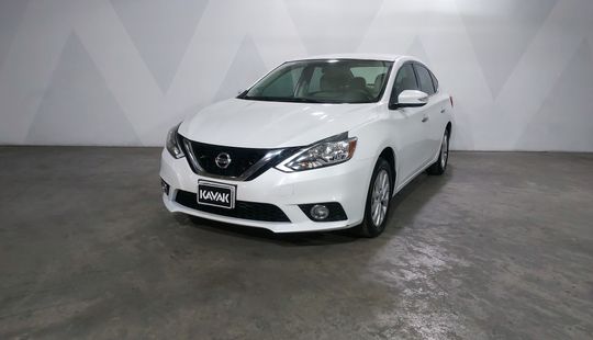 Nissan • Sentra