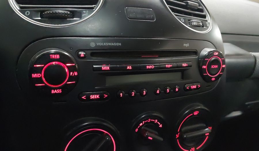 Volkswagen Beetle 2.0L GLS QUEMACOCOS MT Hatchback 2010