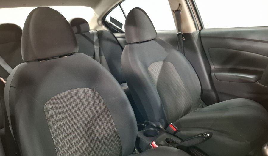 Nissan Versa 1.6 SENSE TA AC Sedan 2013