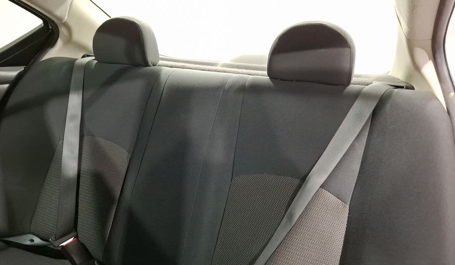 Nissan Versa 1.6 SENSE TA AC Sedan 2013