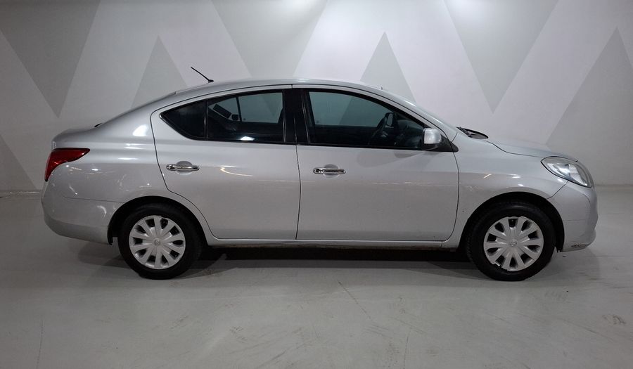 Nissan Versa 1.6 SENSE TA AC Sedan 2013