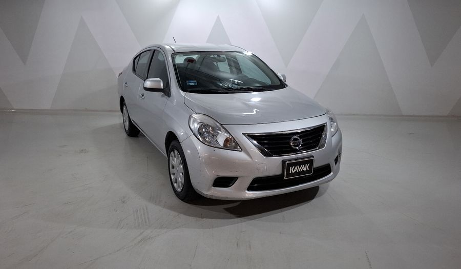 Nissan Versa 1.6 SENSE TA AC Sedan 2013
