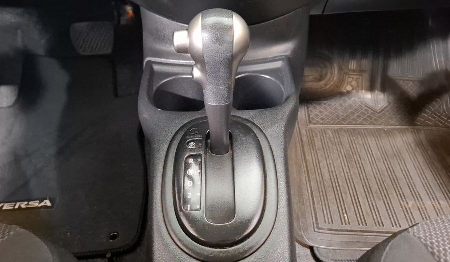 Nissan Versa 1.6 SENSE TA AC Sedan 2013