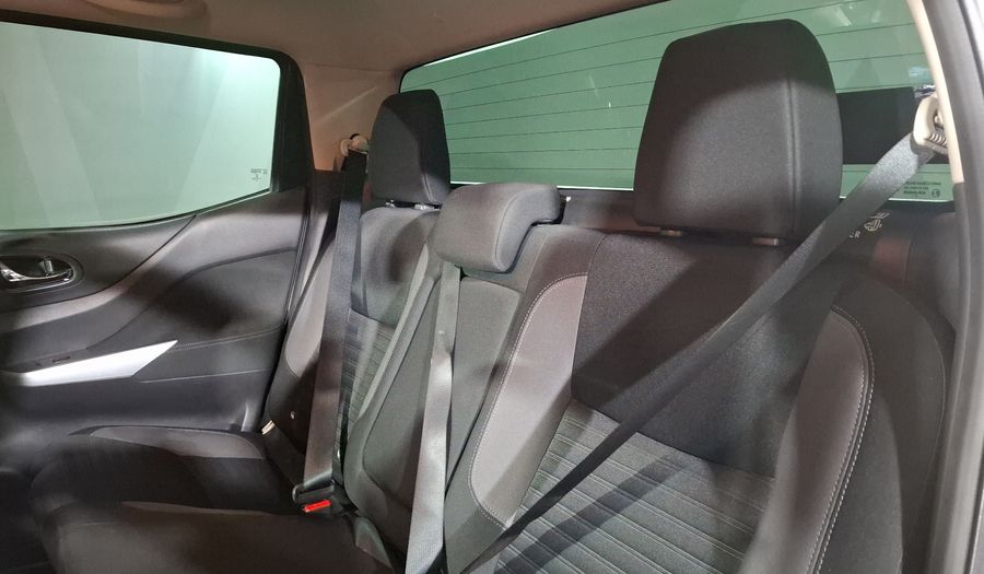 Nissan Frontier 2.5 LE AUTO Pickup 2021