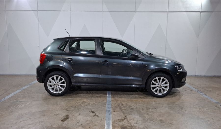Volkswagen Polo 1.6 STARTLINE AUTO Hatchback 2020