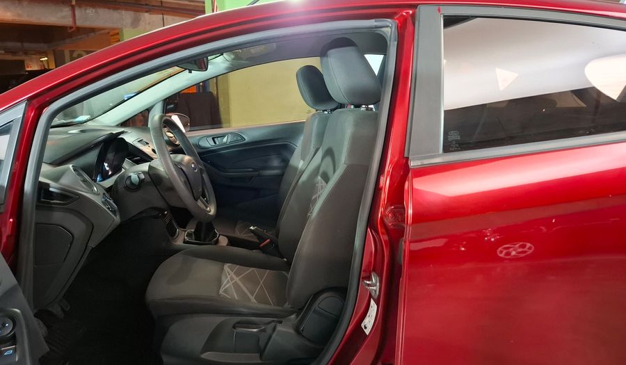 Ford Fiesta Kinetic Design 1.6 S Hatchback 2016