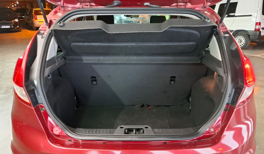 Ford Fiesta Kinetic Design 1.6 S Hatchback 2016