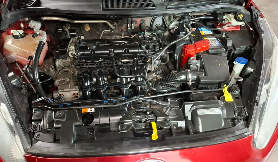 Ford Fiesta Kinetic Design 1.6 S Hatchback 2016