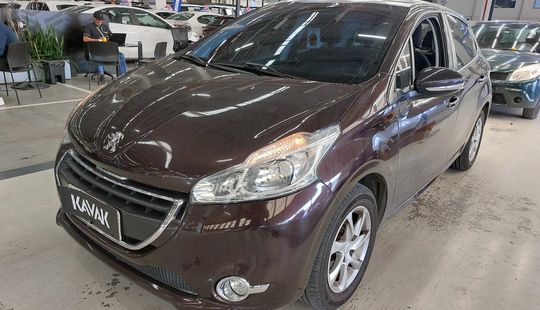 Peugeot • 208