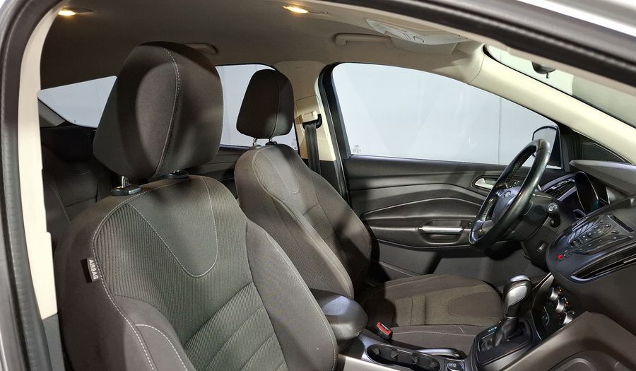 Ford Escape 2.5 S I4 AT Suv 2015