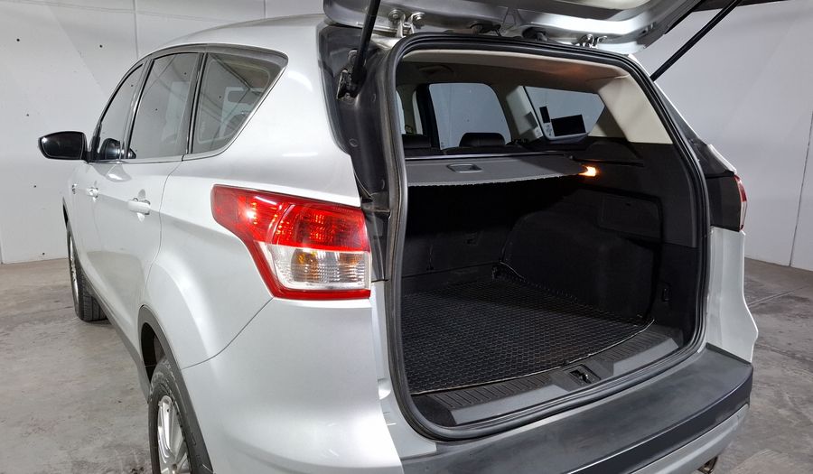 Ford Escape 2.5 S I4 AT Suv 2015