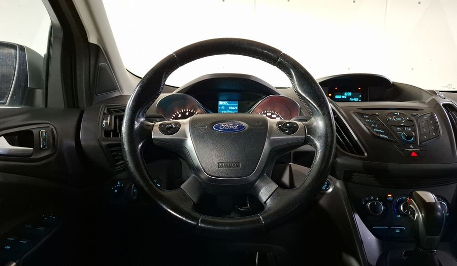 Ford Escape 2.5 S I4 AT Suv 2015