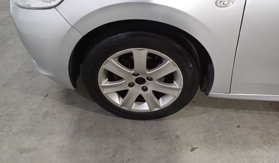 Peugeot 301 1.6 ALLURE TIPTRONIC Sedan 2015